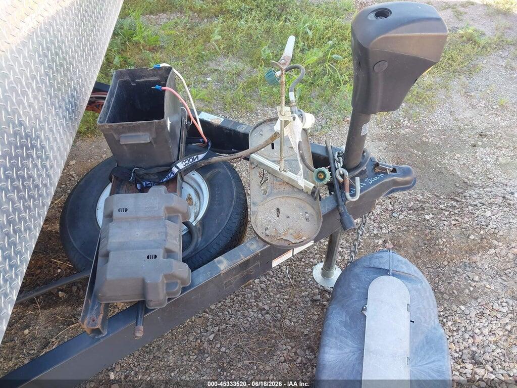 5ZT2FEPB3FA014875 2015 FOREST RIVER 248RBS photo no. 10