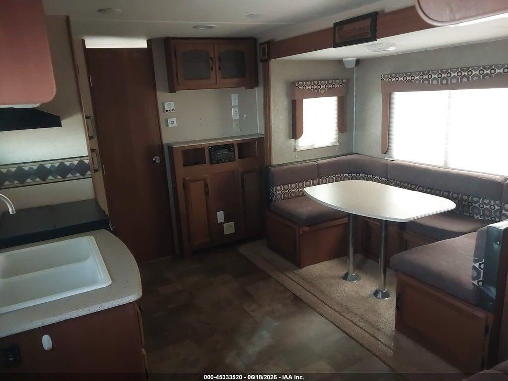 5ZT2FEPB3FA014875 2015 FOREST RIVER 248RBS photo no. 5