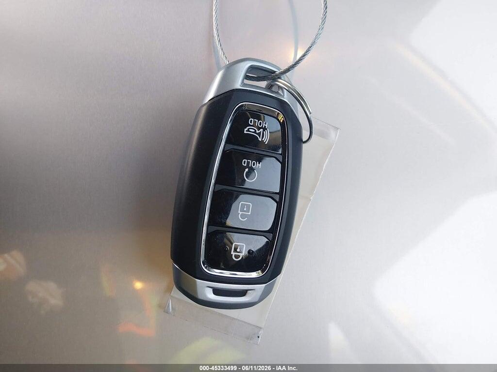 KMHRC8A31PU245703 2023 HYUNDAI VENUE photo no. 11