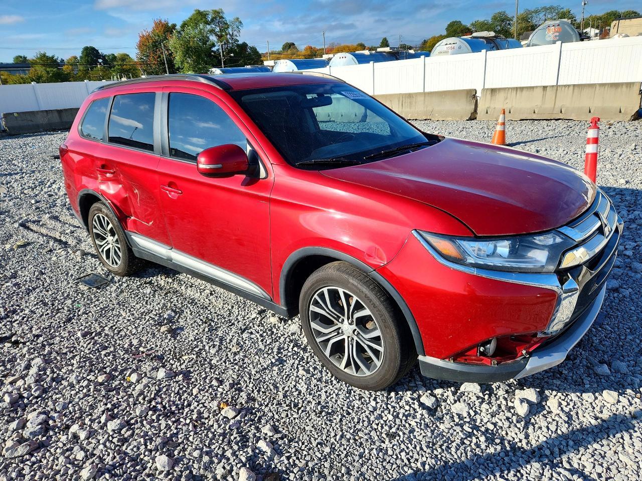 2016 MITSUBISHI OUTLANDER SE — Фото 4 из 13