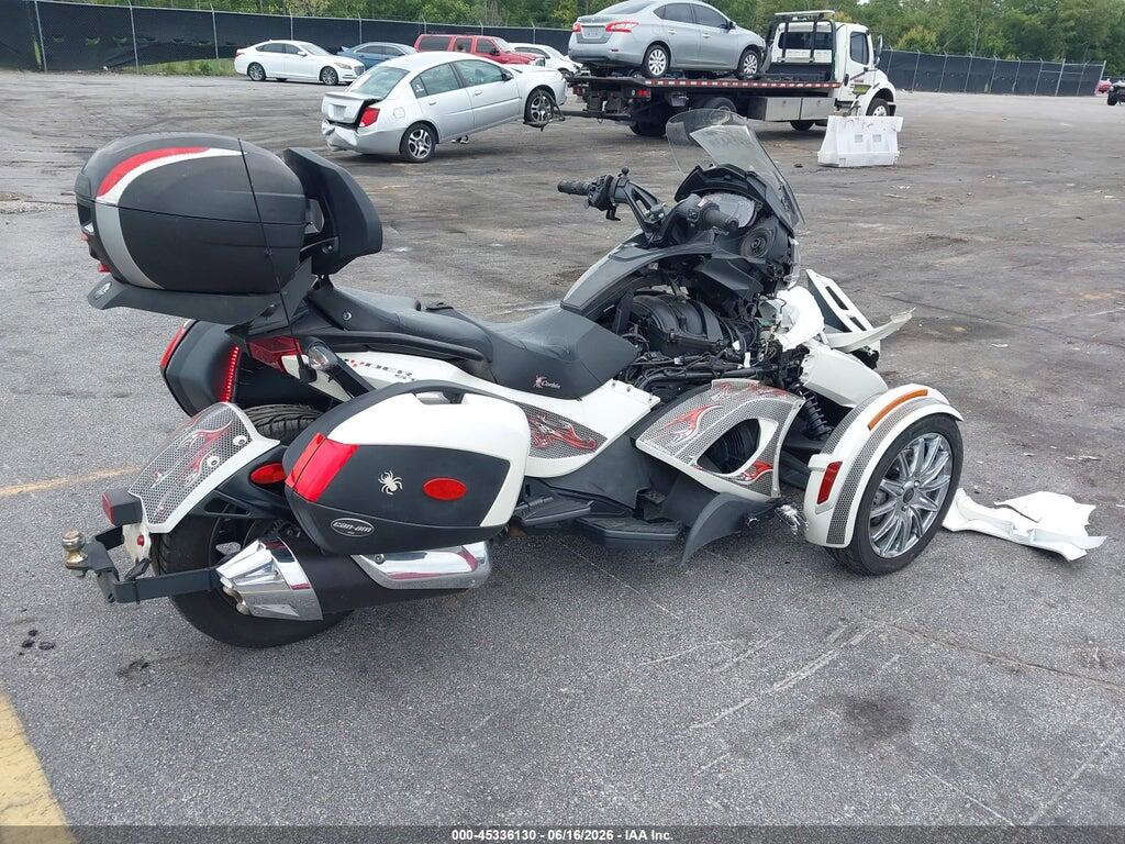 2BXNCBC16DV001038 2013 CAN-AM SPYDER ROADSTER photo no. 4