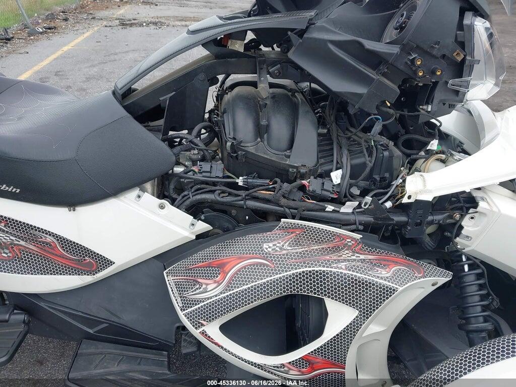 2BXNCBC16DV001038 2013 CAN-AM SPYDER ROADSTER photo no. 8