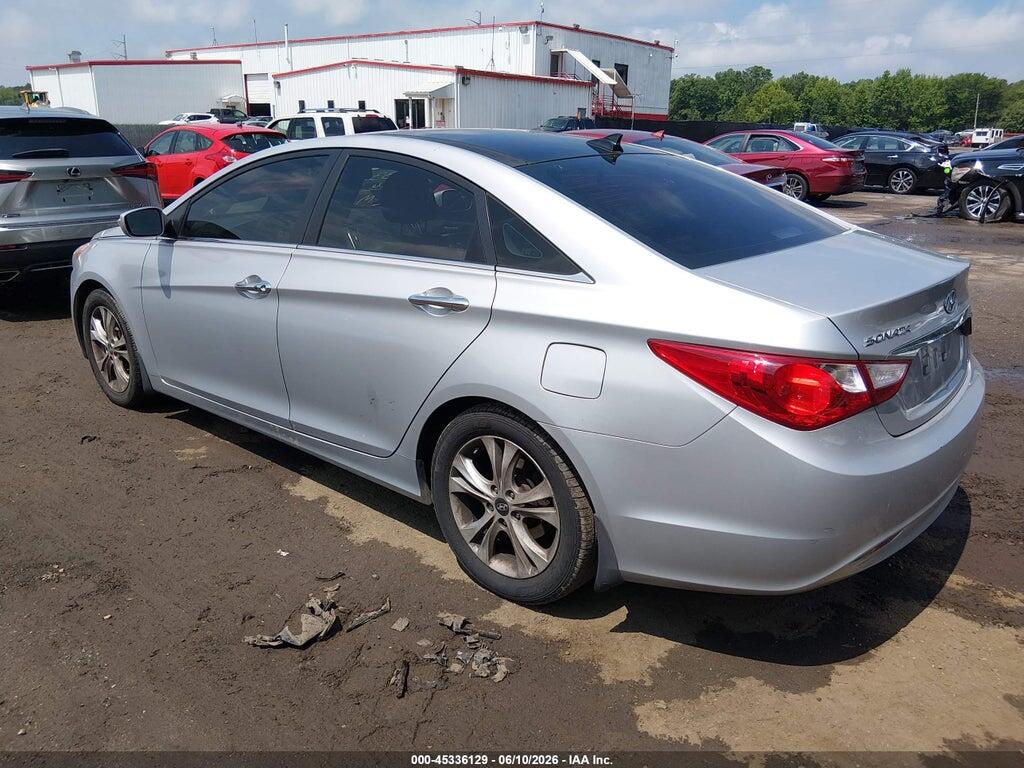 5NPEC4AC3DH807831 2013 HYUNDAI SONATA photo no. 3