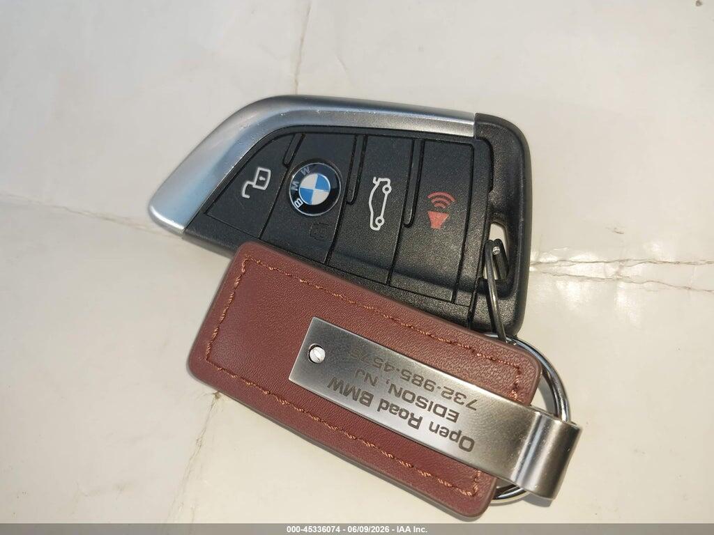 3MW89FF06R8E63781 2024 BMW 330I photo no. 11