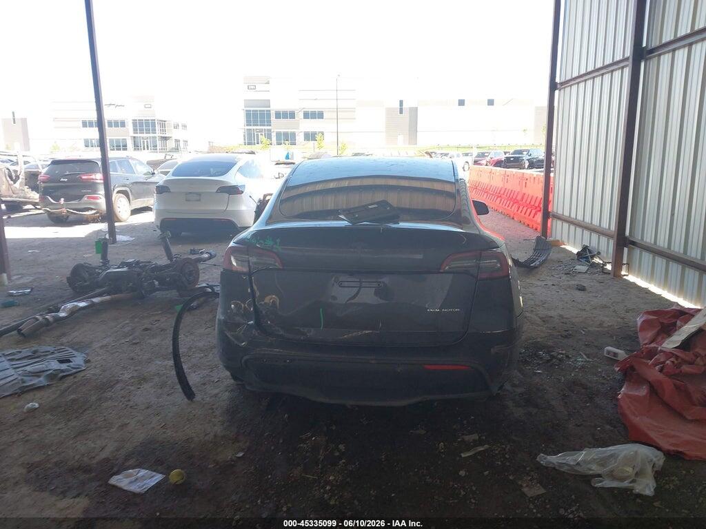 7SAYGDEE7RF022718 2024 TESLA MODEL Y photo no. 11