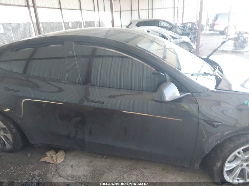 7SAYGDEE7RF022718 2024 TESLA MODEL Y photo no. 8