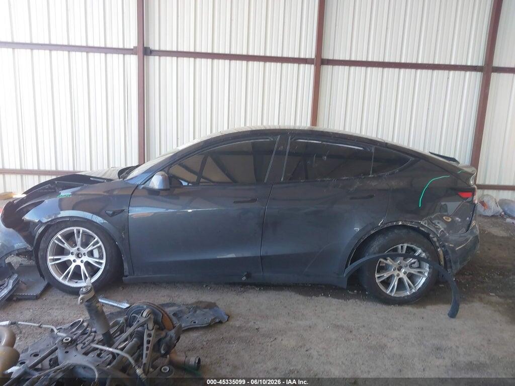 7SAYGDEE7RF022718 2024 TESLA MODEL Y photo no. 9