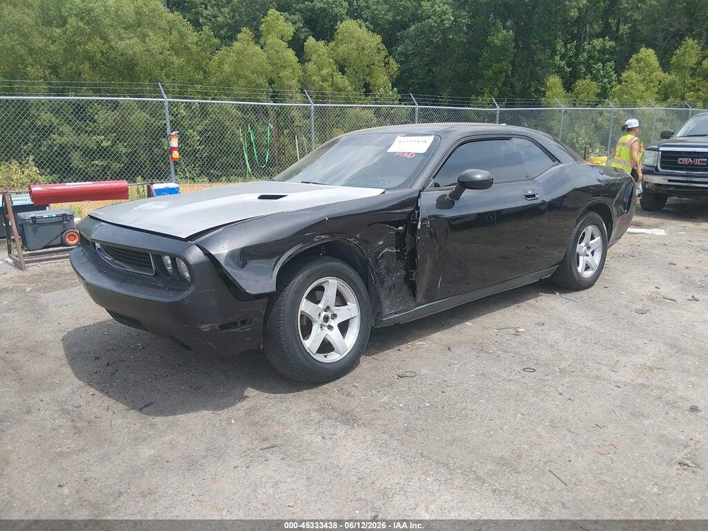 2B3CJ4DV1AH174228 2010 DODGE CHALLENGER photo no. 2