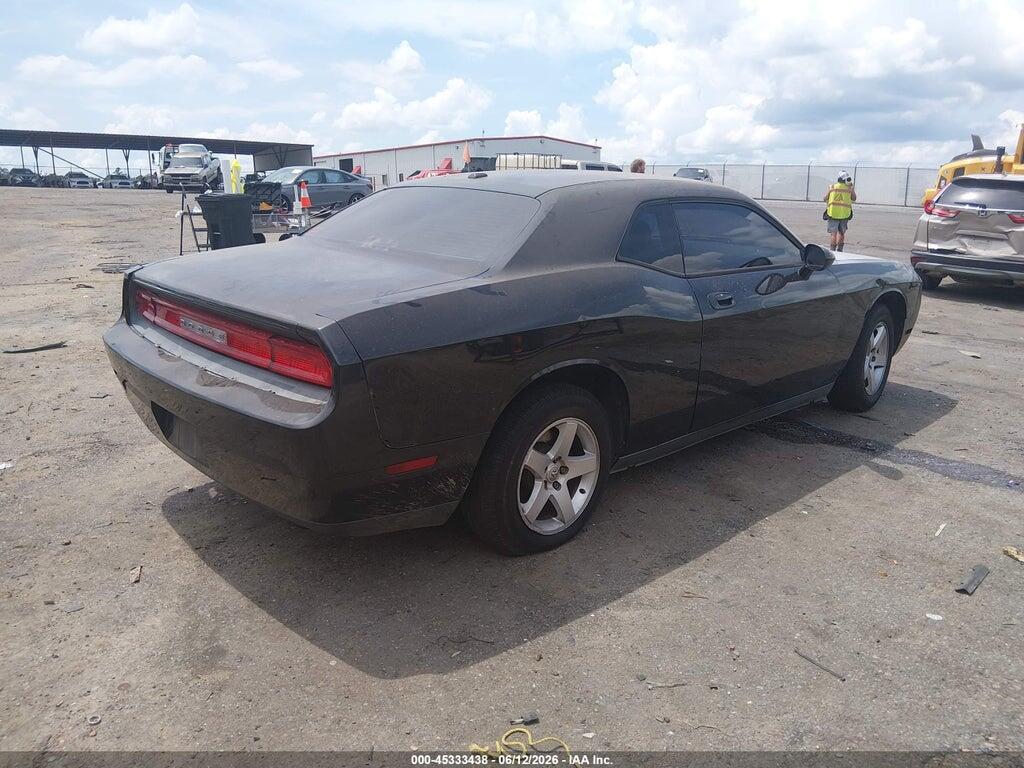 2B3CJ4DV1AH174228 2010 DODGE CHALLENGER photo no. 4