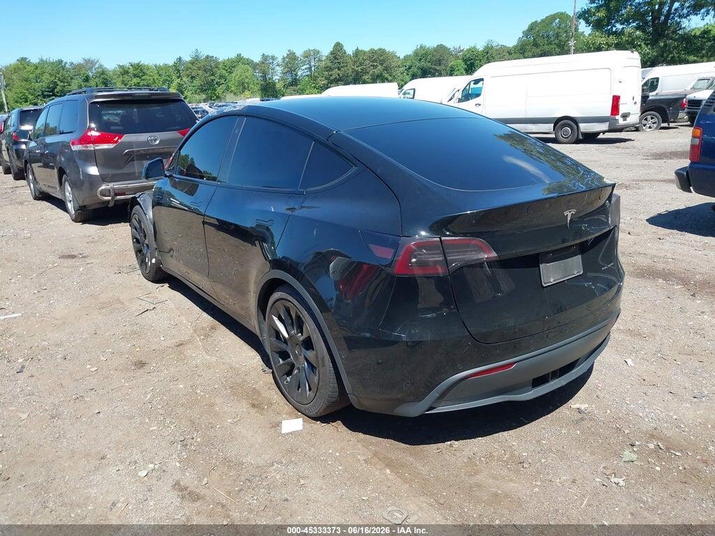 5YJYGAEE1MF143992 2021 TESLA MODEL Y photo no. 3