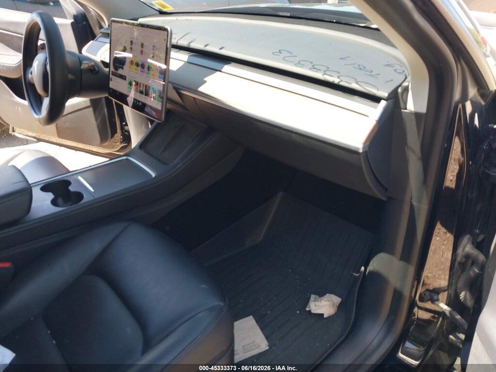 5YJYGAEE1MF143992 2021 TESLA MODEL Y photo no. 5