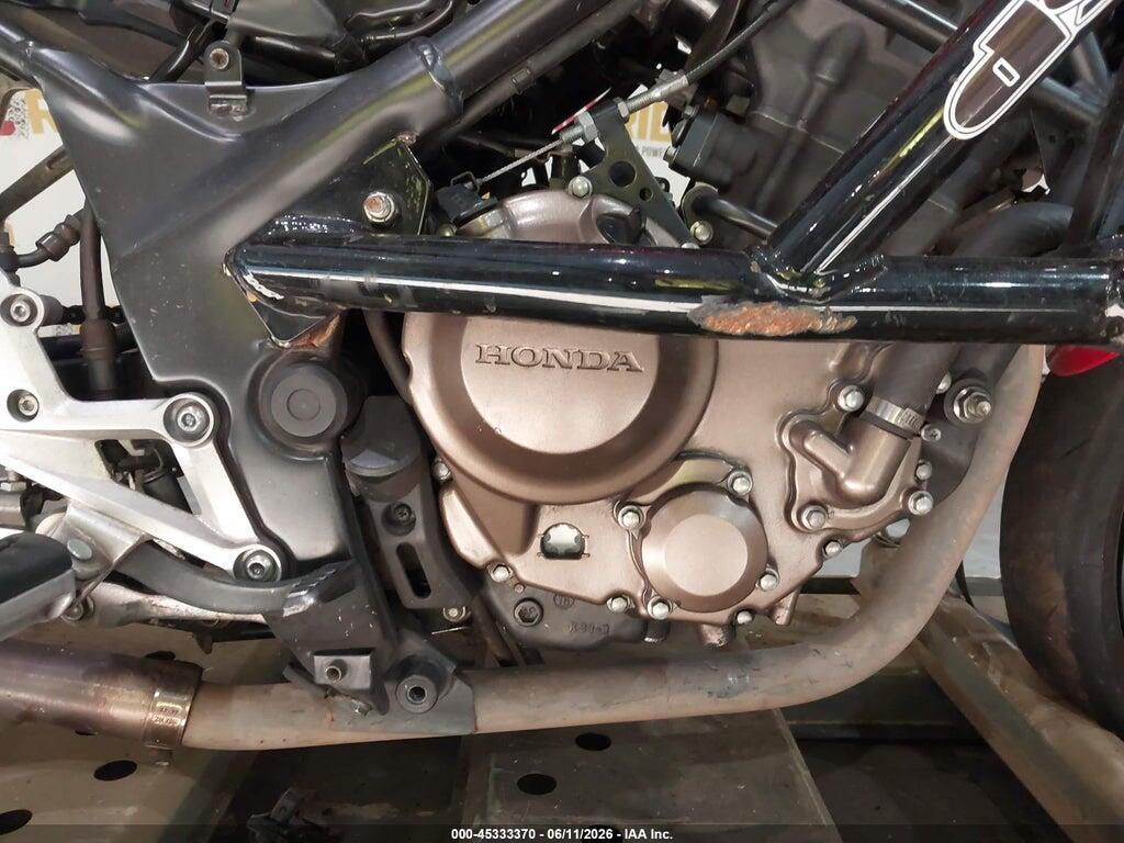 MLHNC5102M5700147 2021 HONDA CBR300 photo no. 8