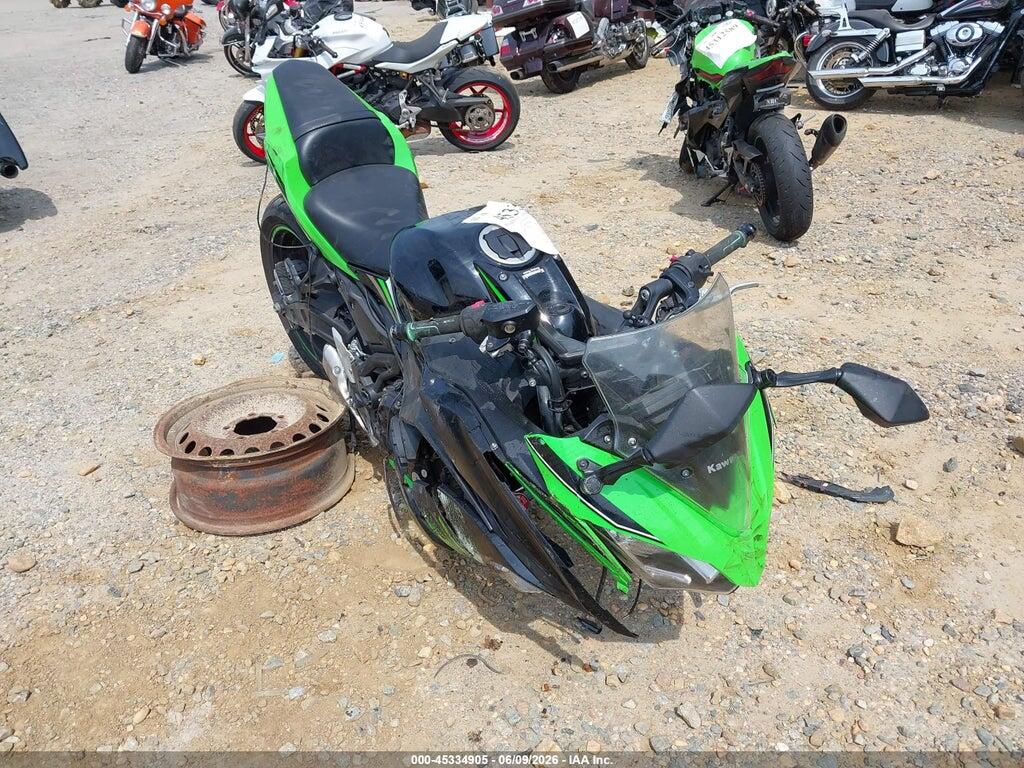 JKAEXEK10HDA02515 2017 KAWASAKI EX650 photo no. 1