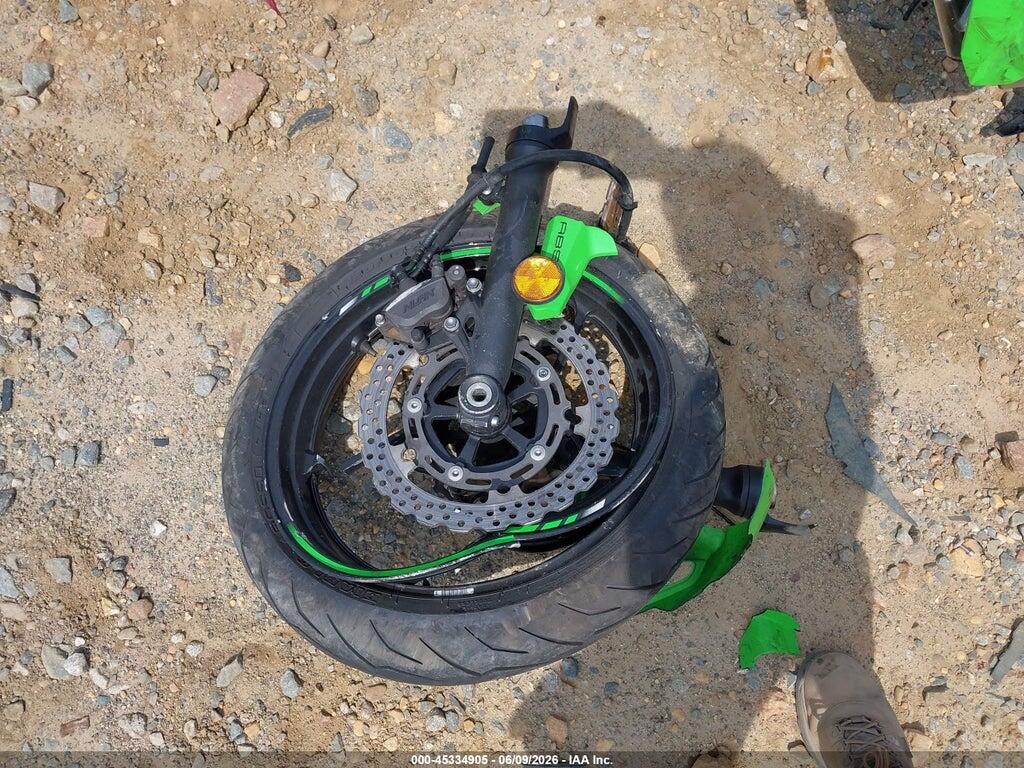 JKAEXEK10HDA02515 2017 KAWASAKI EX650 photo no. 11