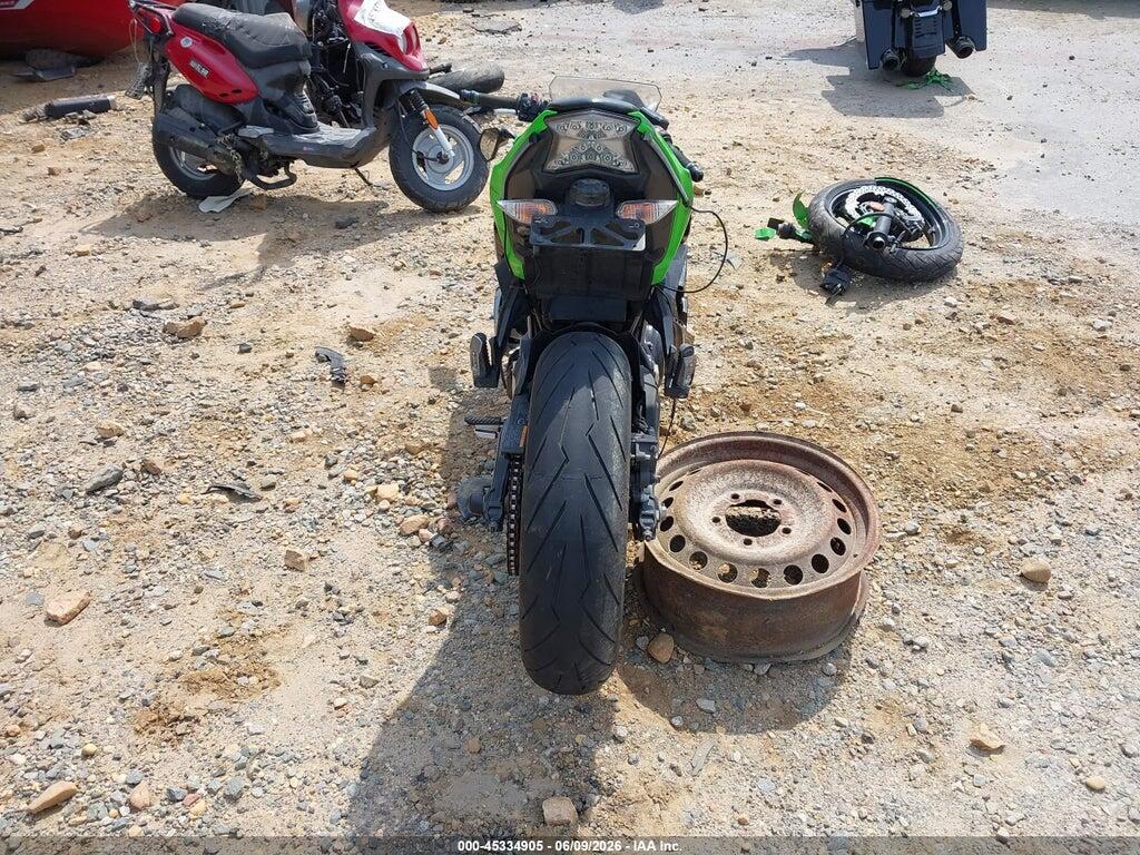 JKAEXEK10HDA02515 2017 KAWASAKI EX650 photo no. 6