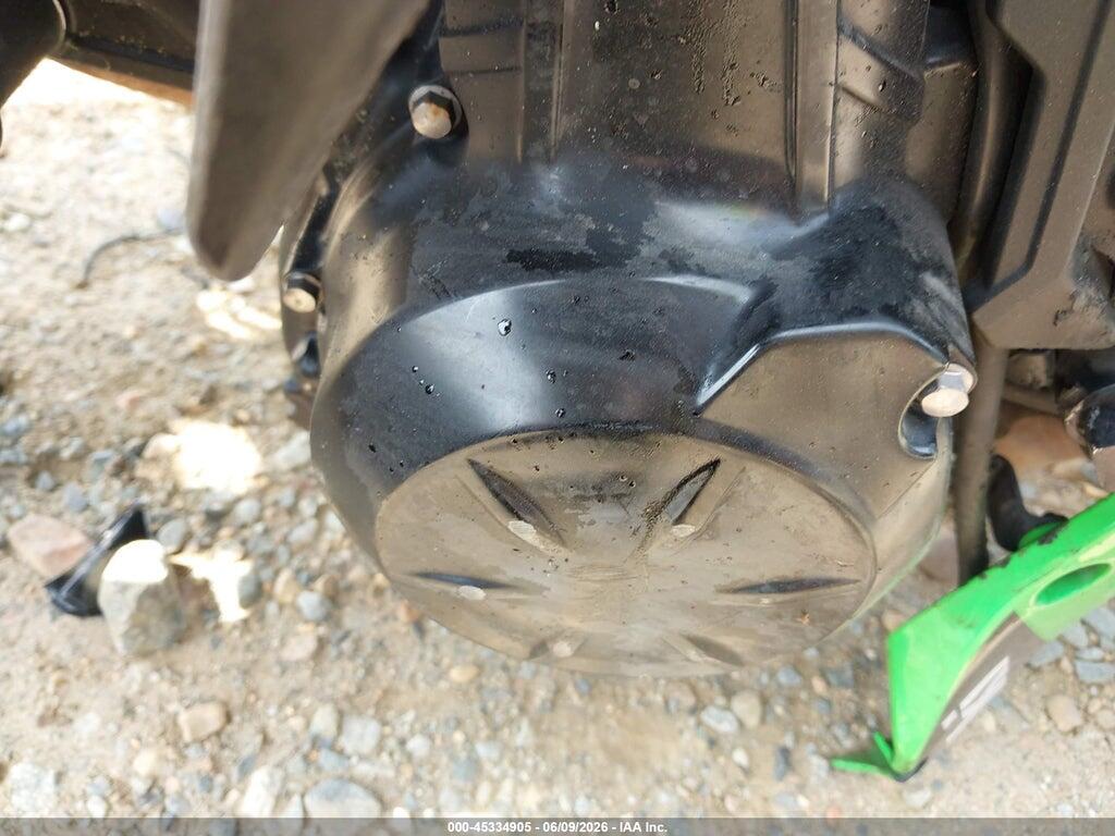 JKAEXEK10HDA02515 2017 KAWASAKI EX650 photo no. 9