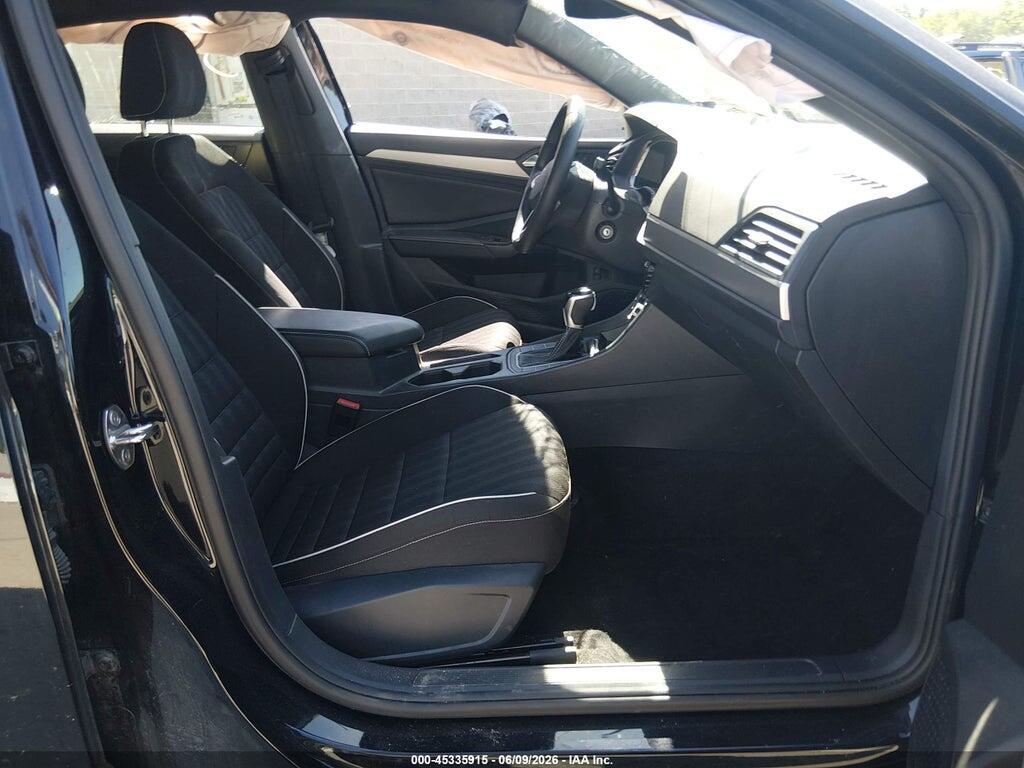 3VWBM7BU3RM066040 2024 VOLKSWAGEN JETTA photo no. 5