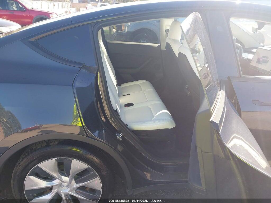 7SAYGAEE5RF004782 2024 TESLA MODEL Y photo no. 8