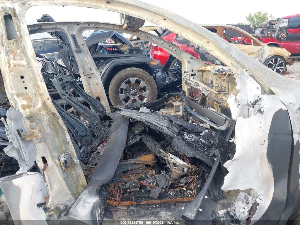 7SAYGDED8TA478576 2026 TESLA MODEL Y photo no. 5