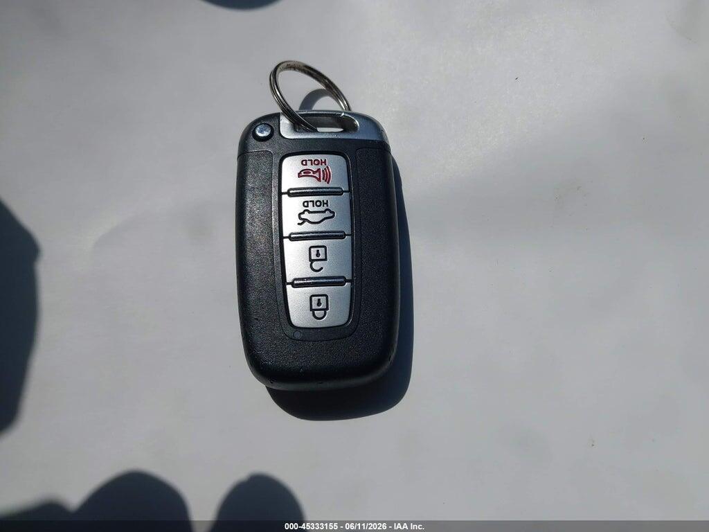 5NPEC4AC0DH758944 2013 HYUNDAI SONATA photo no. 11