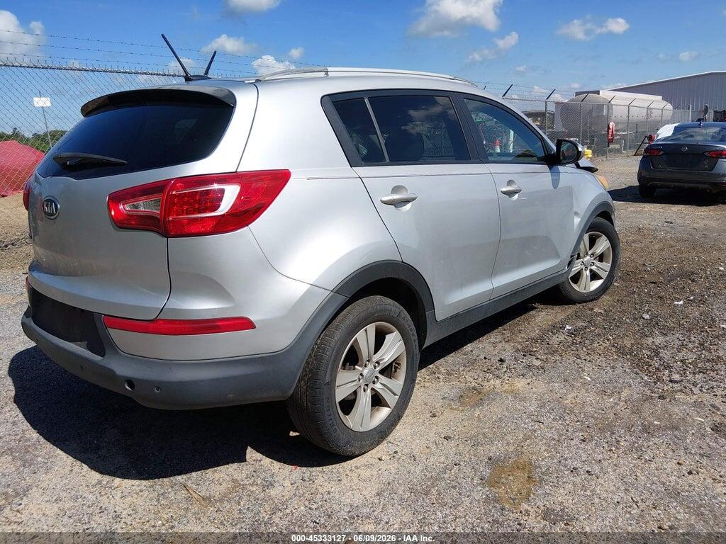 KNDPB3A24B7017940 2011 KIA SPORTAGE photo no. 4