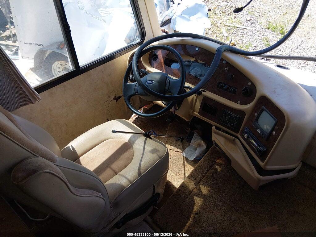 1F6NF53Y460A10786 2006 FORD F550 photo no. 8