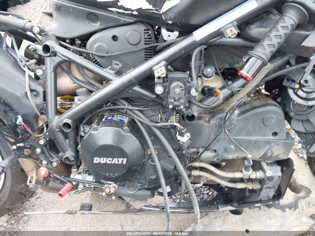 ZDM1XBMVXCB018097 2012 DUCATI SUPERBIKE photo no. 8
