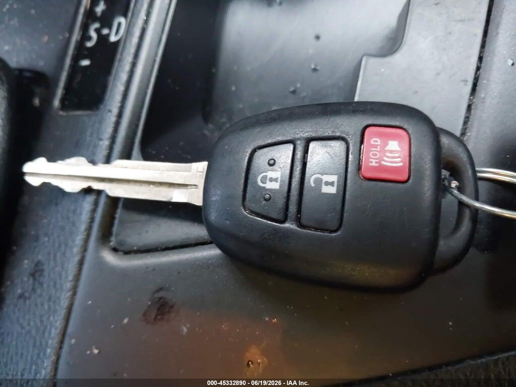 2T3ZFREV0HW336141 2017 TOYOTA RAV4 photo no. 11