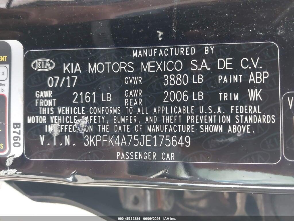 3KPFK4A75JE175649 2018 KIA FORTE photo no. 9