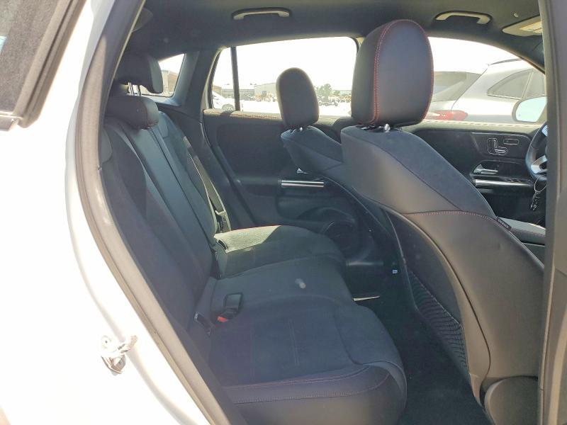 2023 MERCEDES-BENZ GLA 35 AMG — Фото 11 из 13