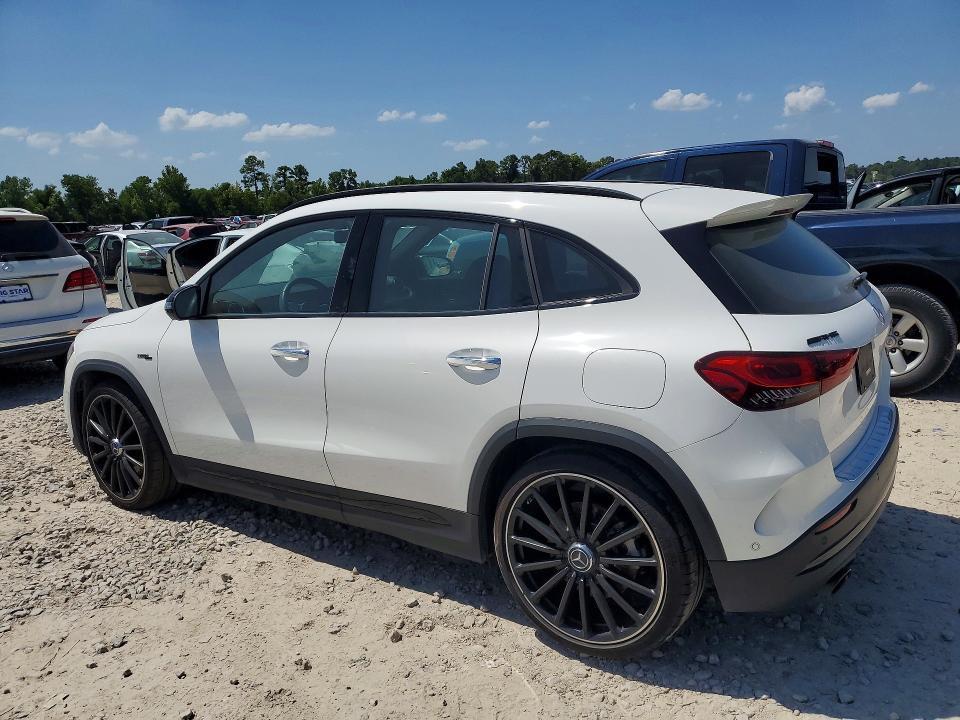 2023 MERCEDES-BENZ GLA 35 AMG — Фото 2 из 13