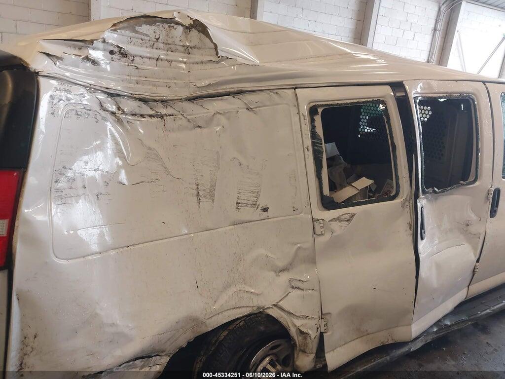 1GTW7AFGXJ1903106 2018 GMC SAVANA 2500 photo no. 12
