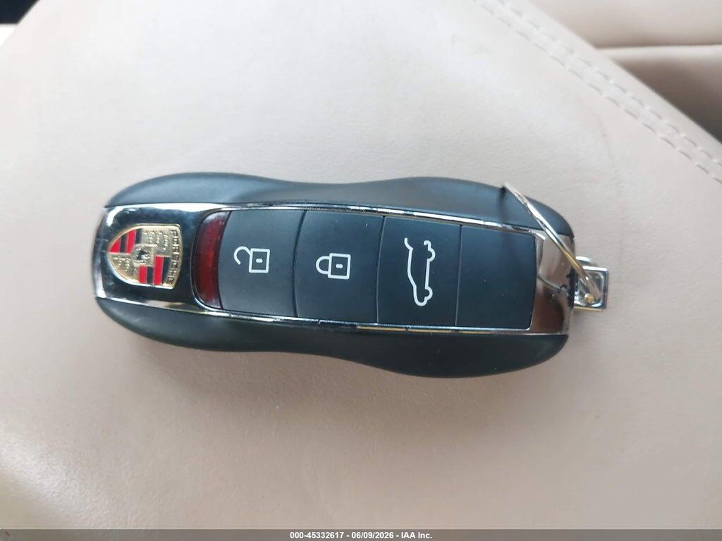 WP1AB2A55MLB35255 2021 PORSCHE MACAN photo no. 11
