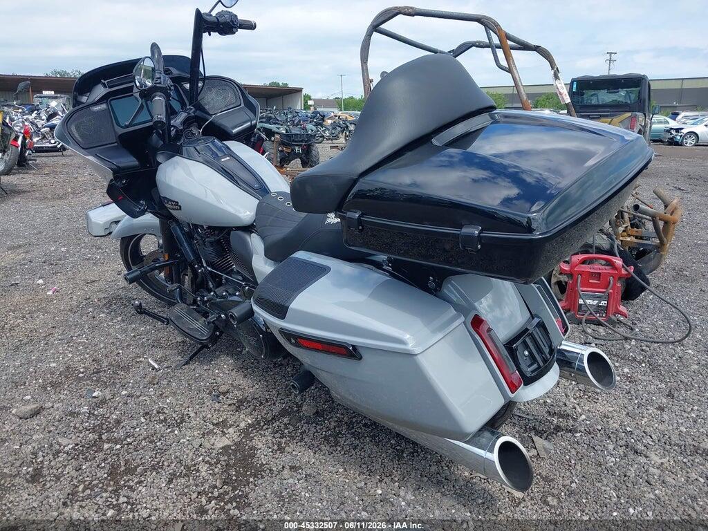 1HD1KH71XRB631642 2024 HARLEY-DAVIDSON FLTRX photo no. 3