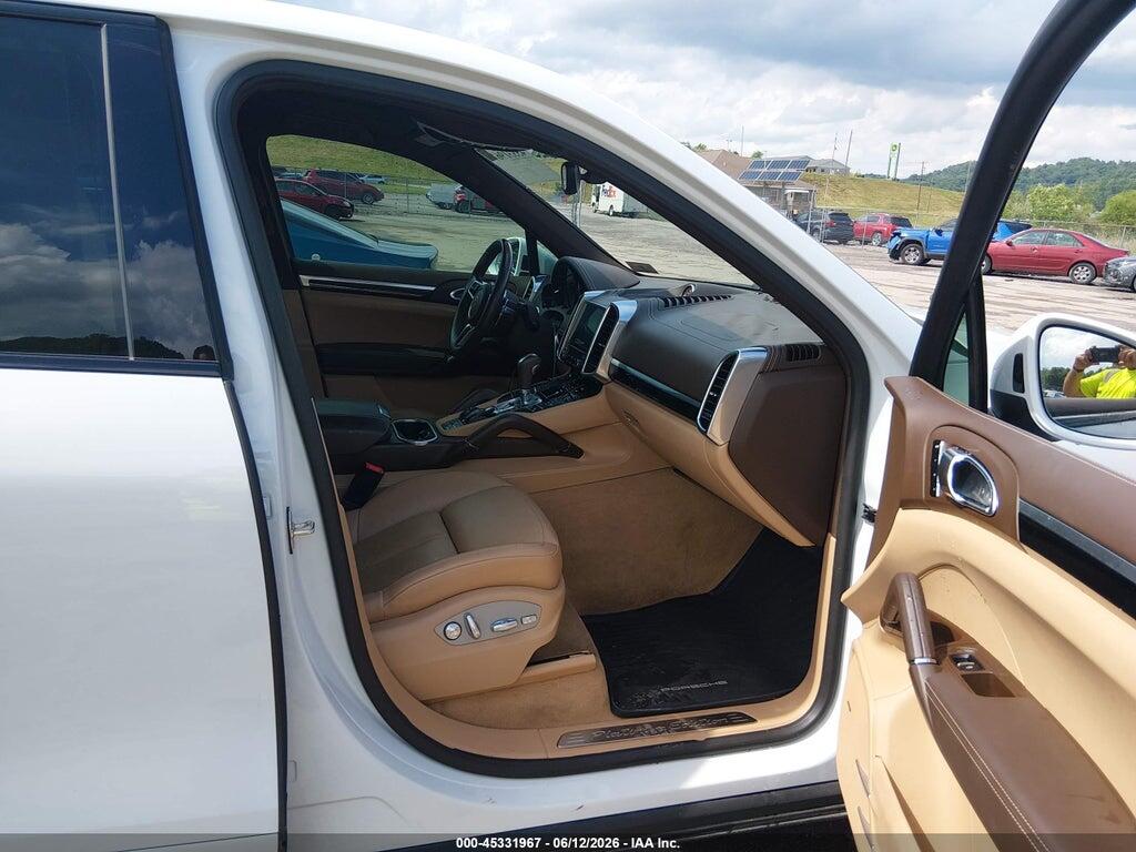 WP1AA2A27HKA83289 2017 PORSCHE CAYENNE photo no. 5