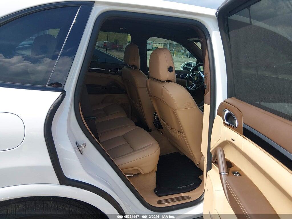WP1AA2A27HKA83289 2017 PORSCHE CAYENNE photo no. 8