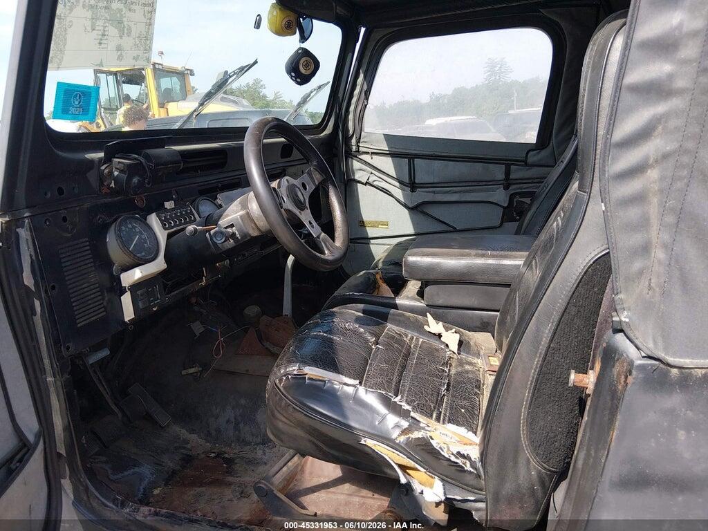 2BCCV8141HB532447 1987 JEEP WRANGLER photo no. 5