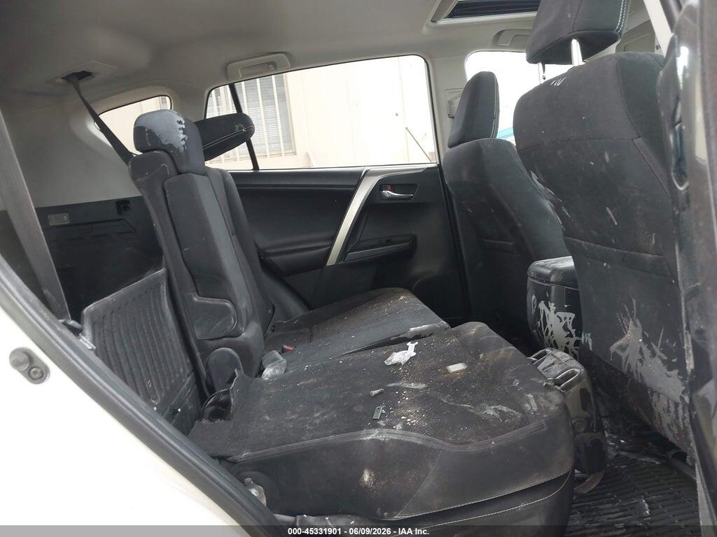 JTMRFREV0HJ113628 2017 TOYOTA RAV4 photo no. 8