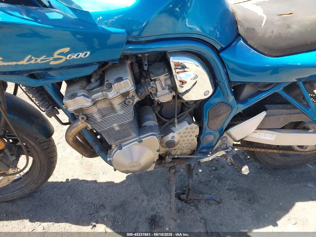 JS1GN77AXW2100329 1998 SUZUKI GSF600 photo no. 9