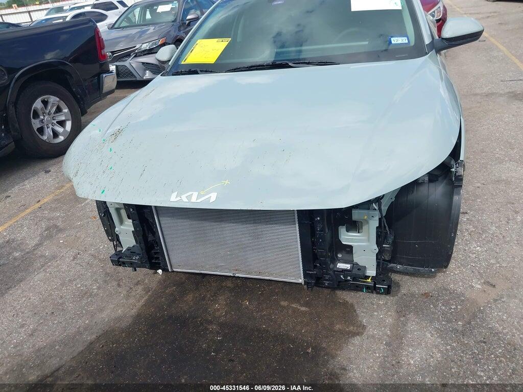 3KPFT4DE2SE229238 2025 KIA K4 photo no. 12