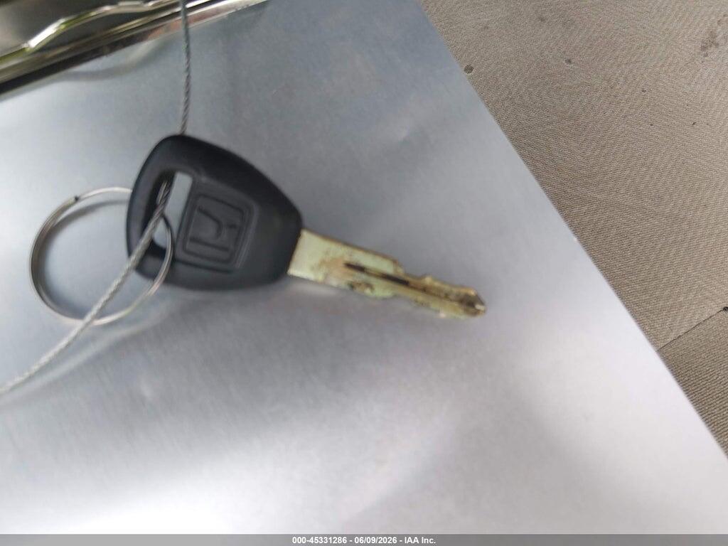 2HGES15531H506883 2001 HONDA CIVIC photo no. 11