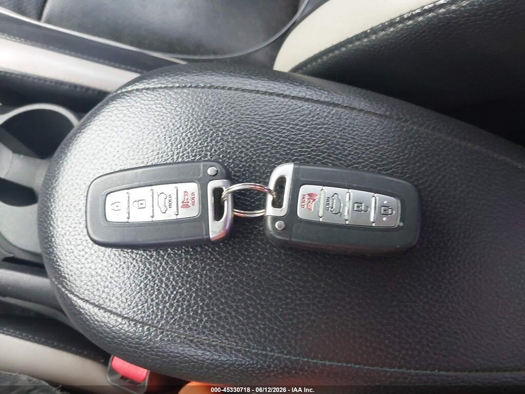 KMHTC6AE3DU156402 2013 HYUNDAI VELOSTER photo no. 11