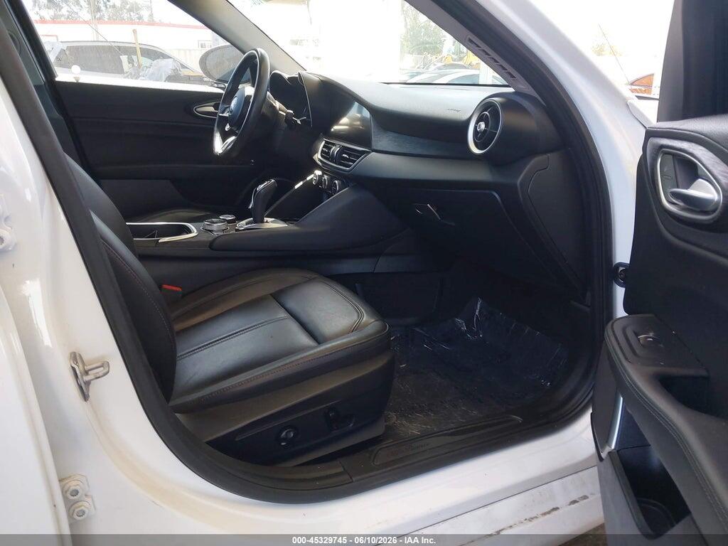 ZARFAMAN3L7636406 2020 ALFA ROMEO GIULIA photo no. 5