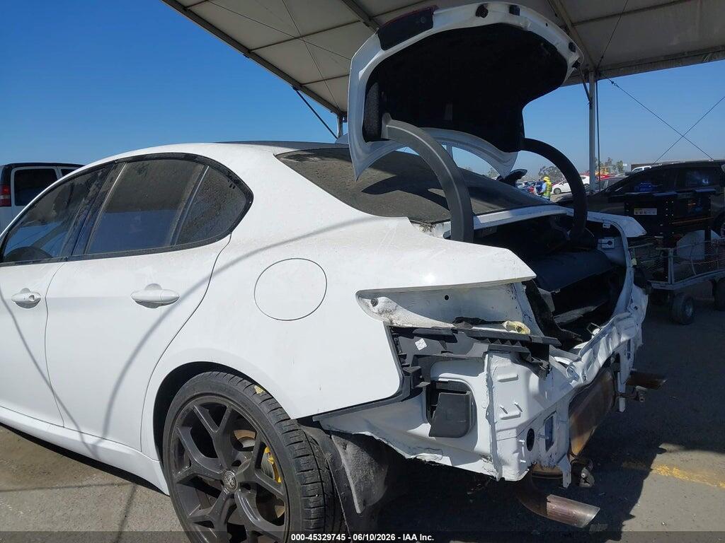 ZARFAMAN3L7636406 2020 ALFA ROMEO GIULIA photo no. 6