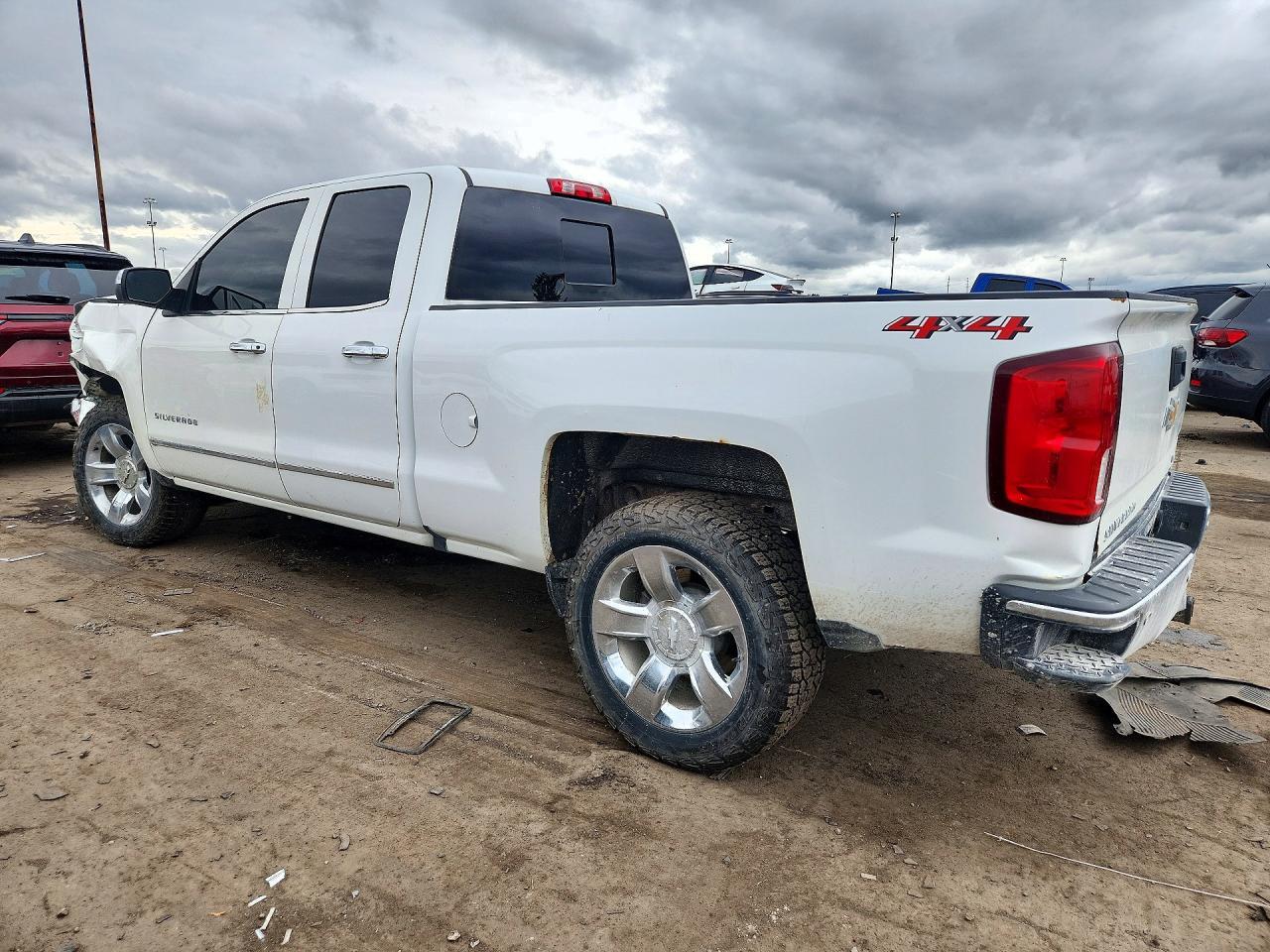 2018 CHEVROLET SILVERADO K1500 LTZ — Фото 2 из 12