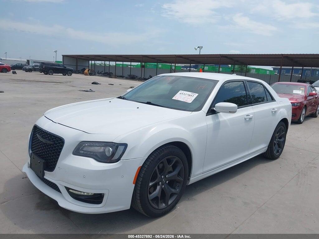 2C3CCADG2PH525167 2023 CHRYSLER 300 photo no. 2