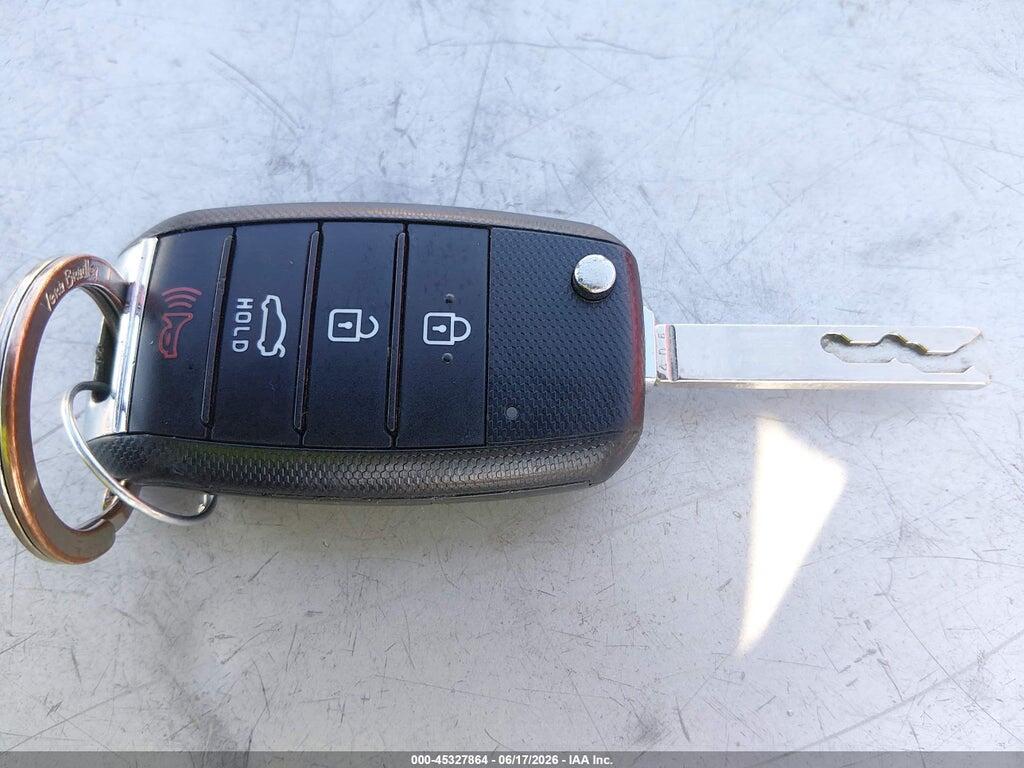 3KPA24AB8KE157579 2019 KIA RIO photo no. 11