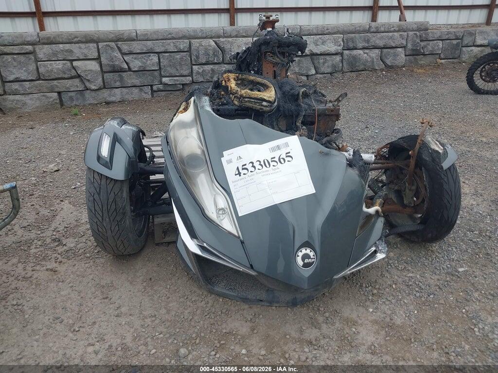 2BXNBDD20HV003640 2017 CAN-AM SPYDER ROADSTER photo no. 5