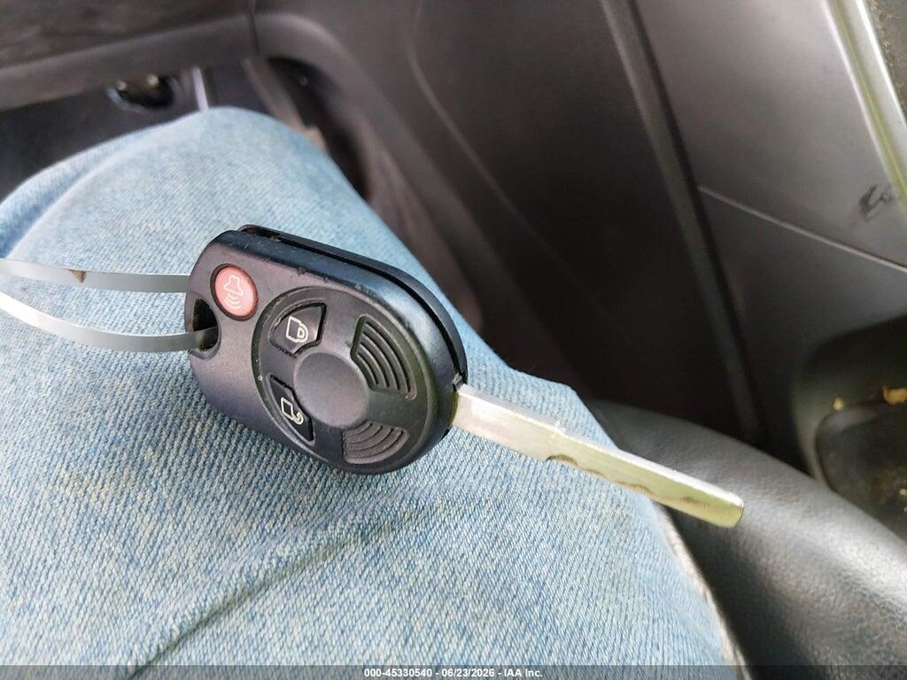 1FMCU0G99GUA40467 2016 FORD ESCAPE photo no. 11