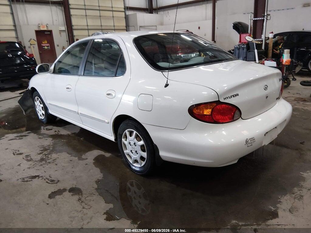 KMHJF35F4YU920358 2000 HYUNDAI ELANTRA photo no. 3